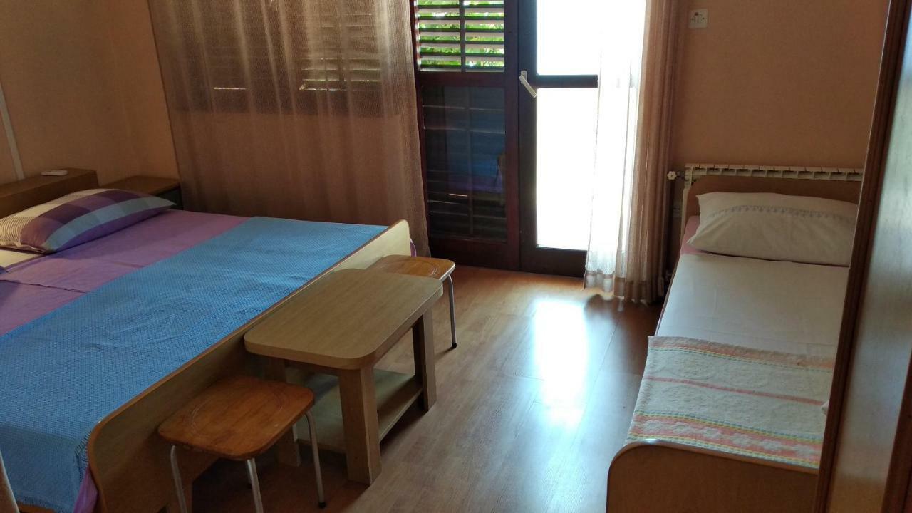 Apartment Ivo Veliko Brdo Макарска Экстерьер фото