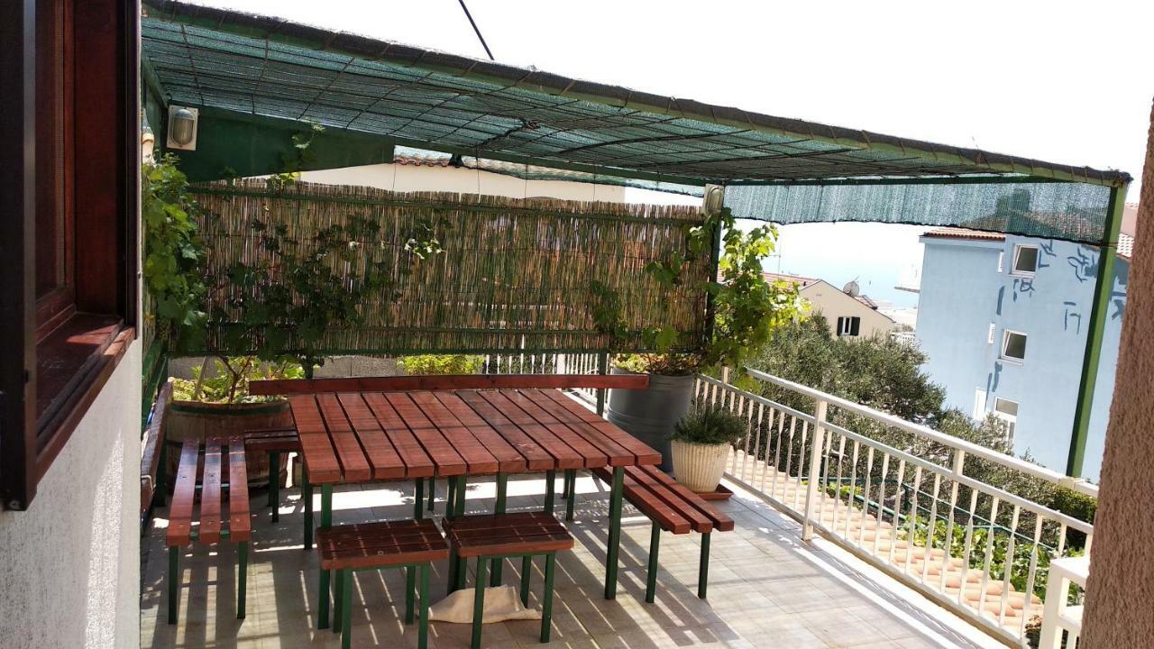 Apartment Ivo Veliko Brdo Макарска Экстерьер фото